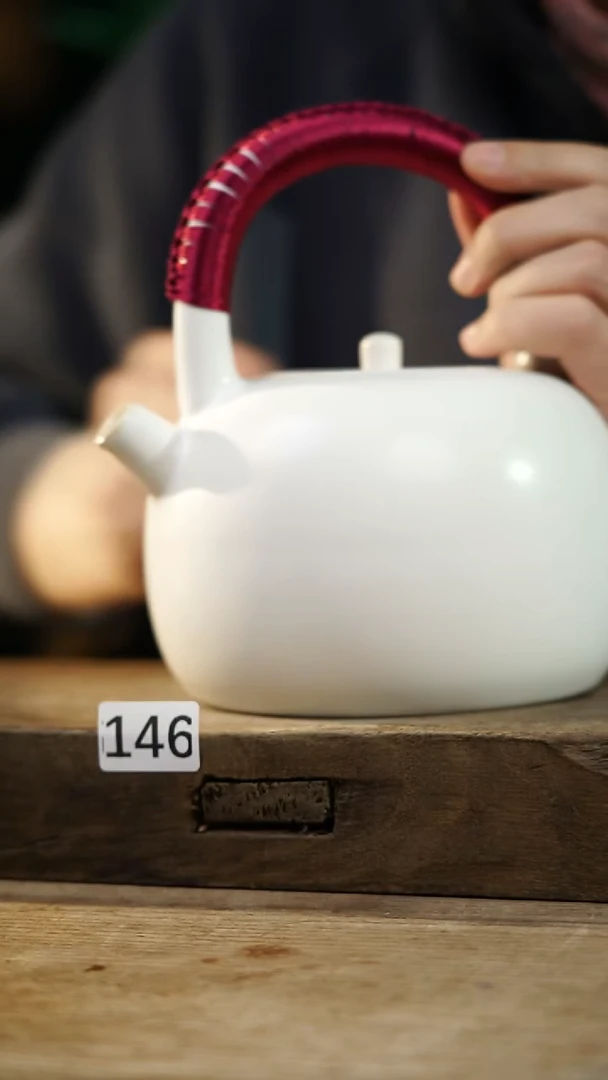 瓷片设计师手作！！！落单设计师系列！！！！煮茶壶