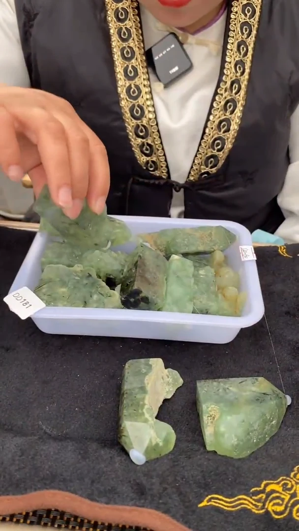 【闪购商品】葡萄石柱子未镶嵌葡萄石柱子D181多样性发其一