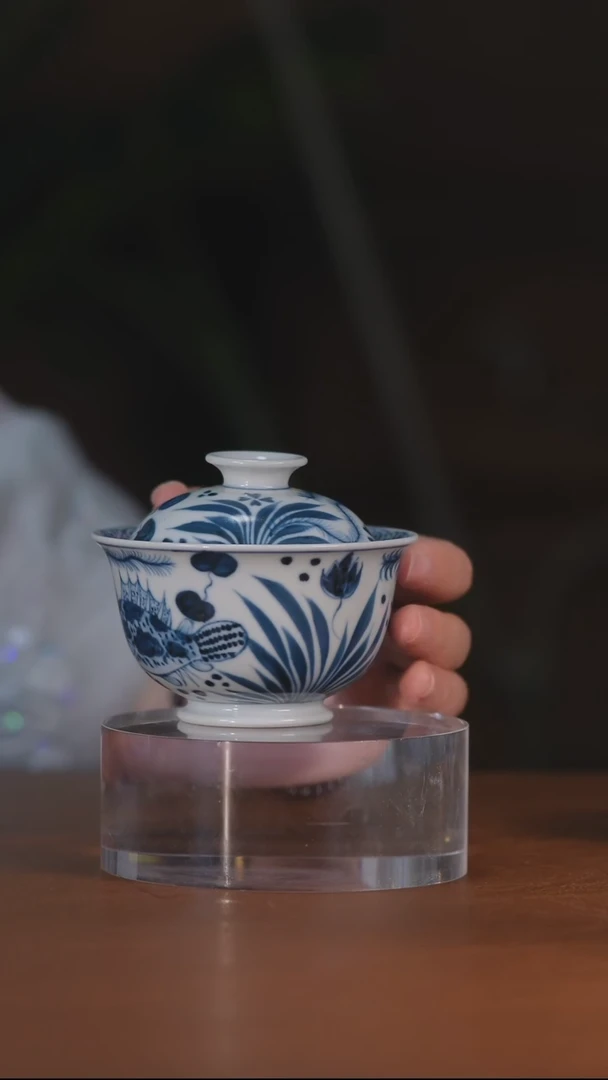 元青花鱼藻盖碗