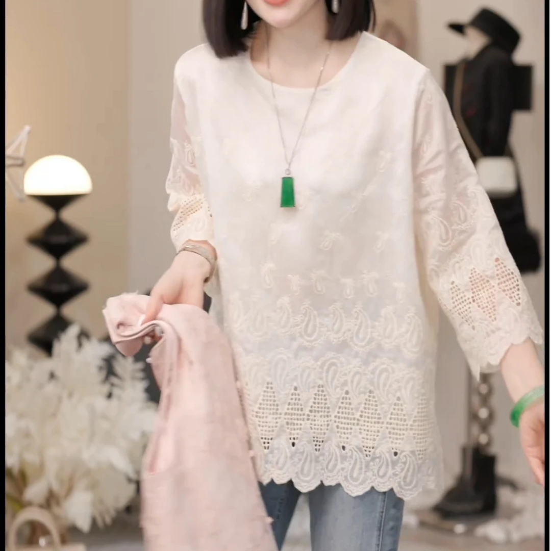 2025早春氛围感重工提花不规则镂空长袖上衣LK2501603