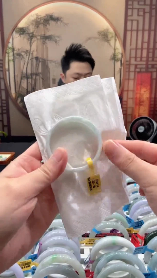 翡翠手镯未镶嵌000059897