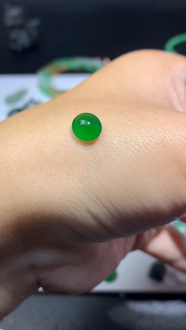 未镶嵌定制翡翠千*毛货