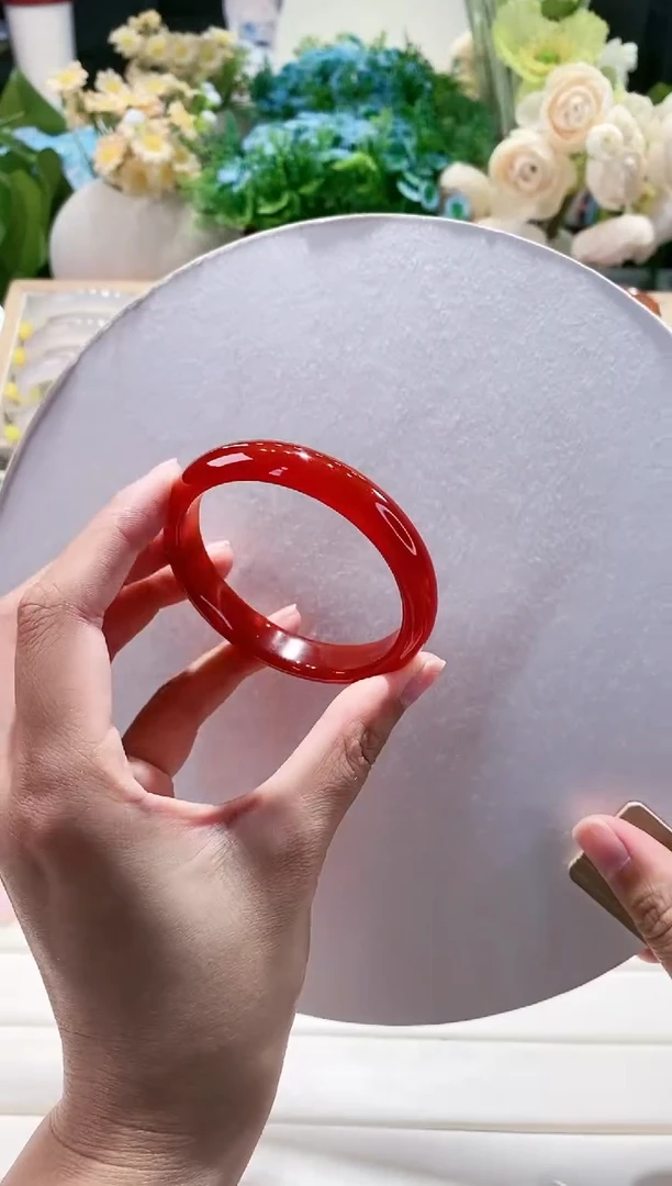 玛瑙/玉髓手镯未镶嵌173-53