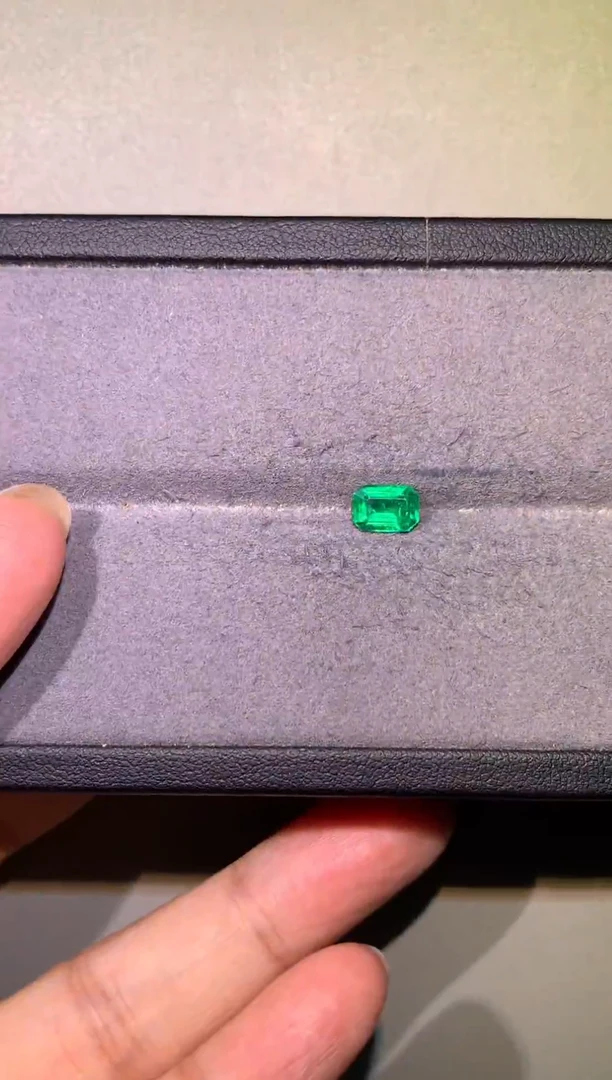 裸石祖母绿1ct赞比亚VVG微油吉尔德