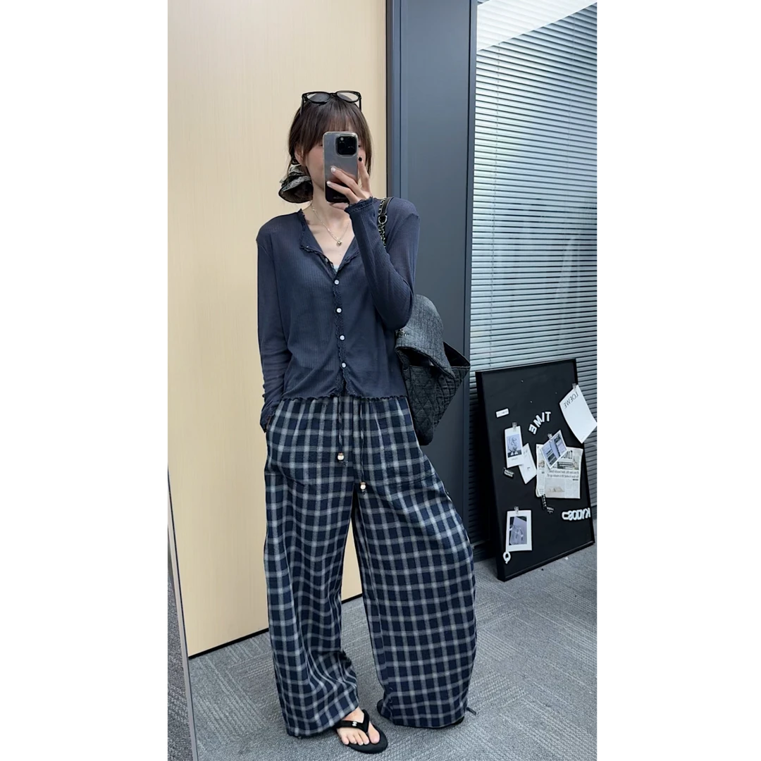 okk！一条不平庸的格子裤松紧腰肌理感阔腿裤