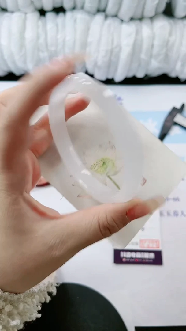 【闪购商品】石英质玉手镯未镶嵌多样性发货E506-64