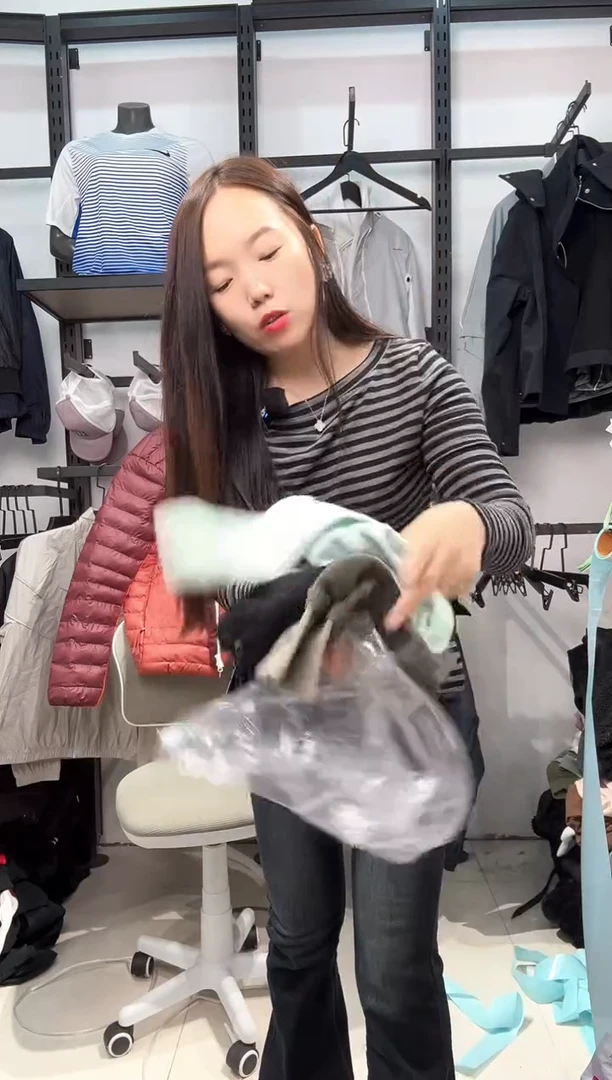 2769编码  瑕疵直播间过款为准 尺码
