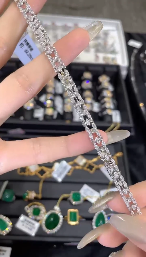 18K金镶嵌手链钻石YR