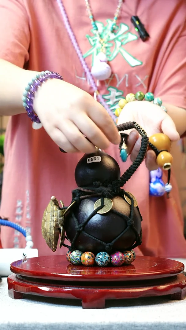 大漆酒葫芦，一物一拍送底座漏斗561