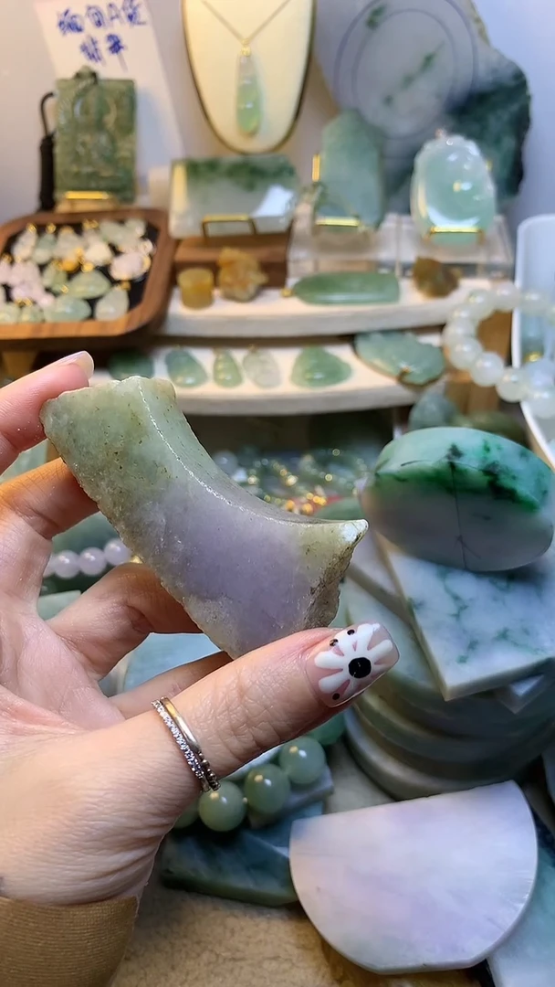 未镶嵌挂件翡翠缅甸A货翡翠,没有运费险,有纹有裂
