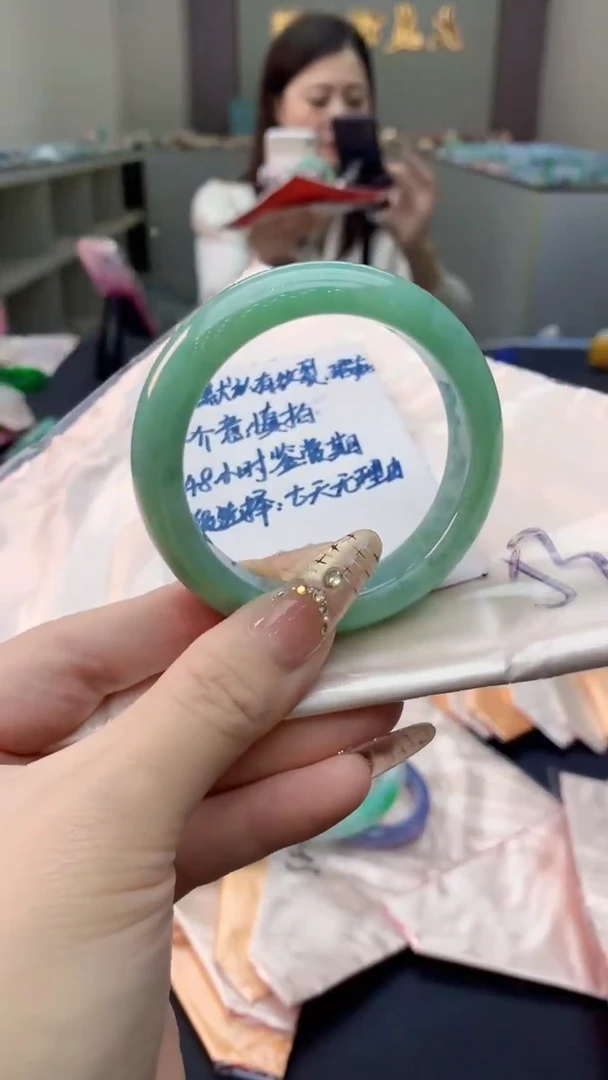 未镶嵌手镯翡翠0366168675