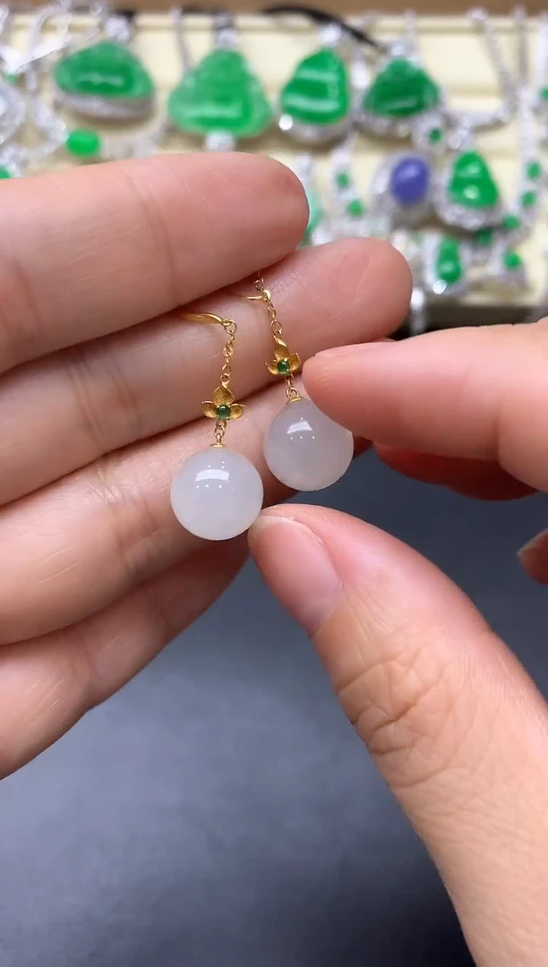 颈饰18K金镶嵌翡翠122-中国好珍宝