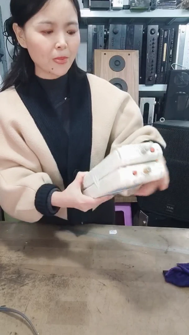 8新插排两个，不包邮贵