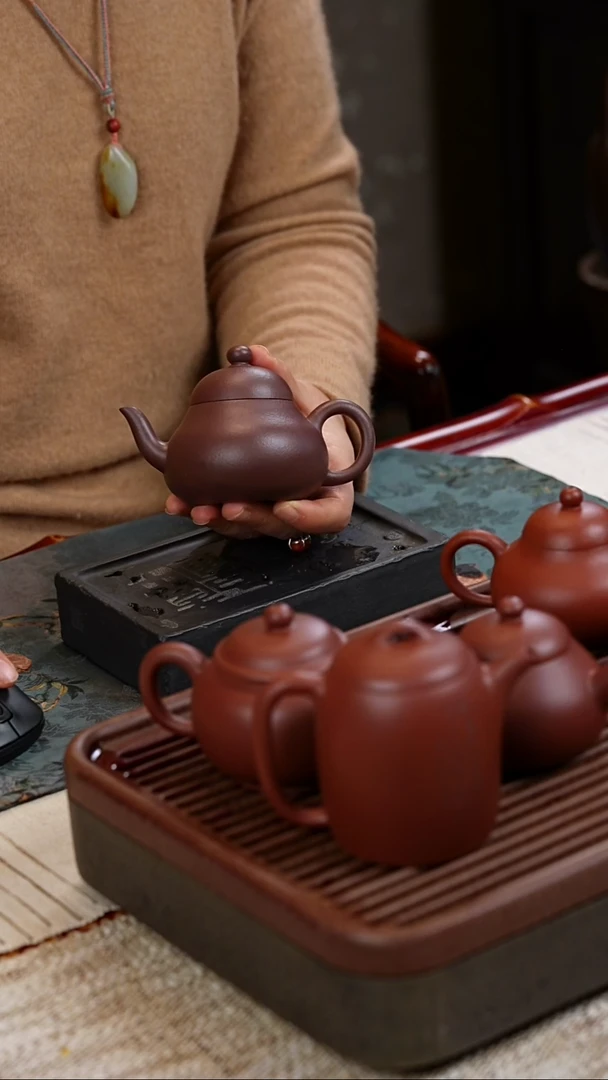 茶壶紫砂150cc 四底 梨式