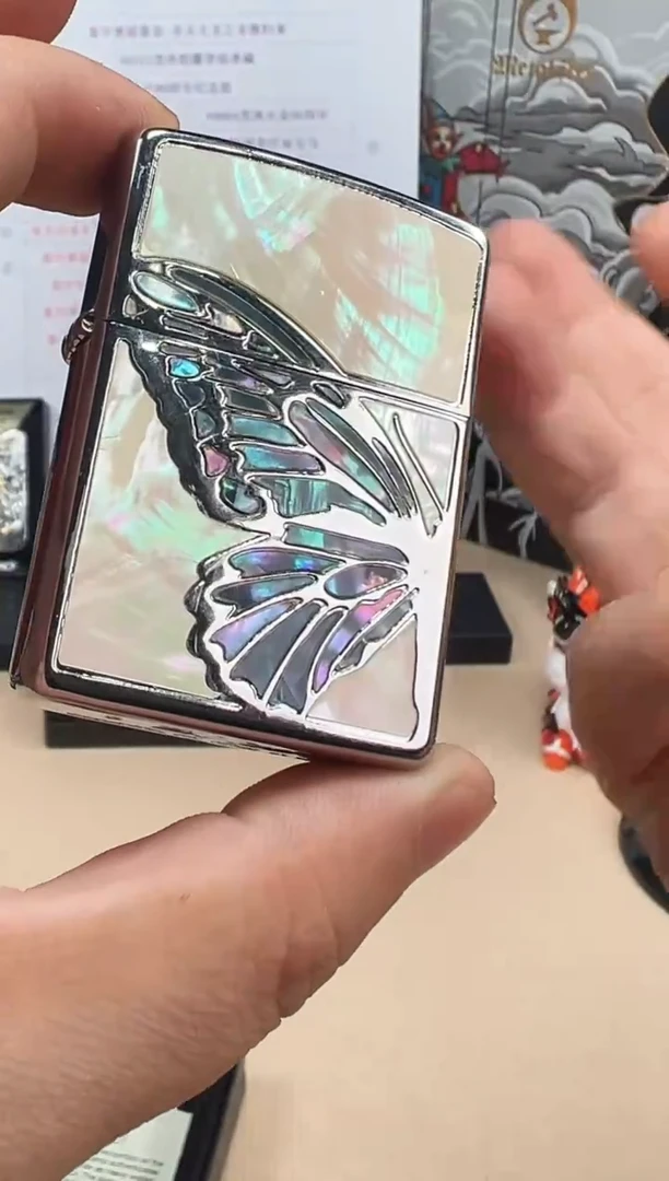 铜盔甲彩贝蝴蝶比翼双飞