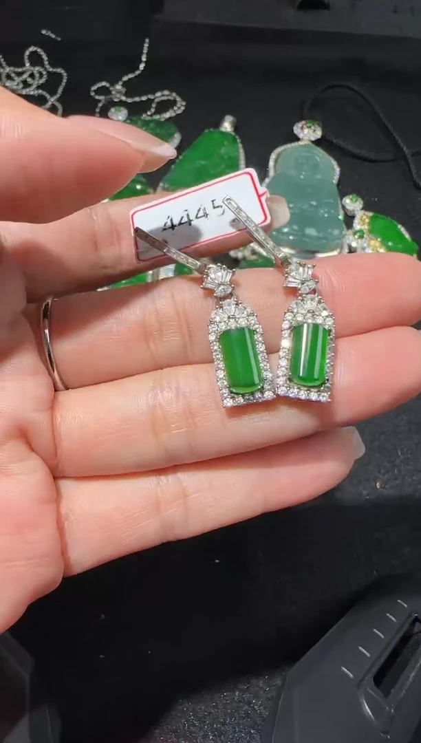 【闪购商品】翡翠耳饰未镶嵌多样性发货拍一发一