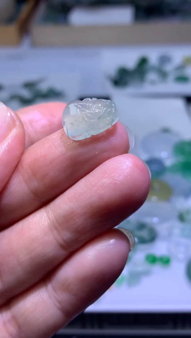 未镶嵌定制翡翠毛货
