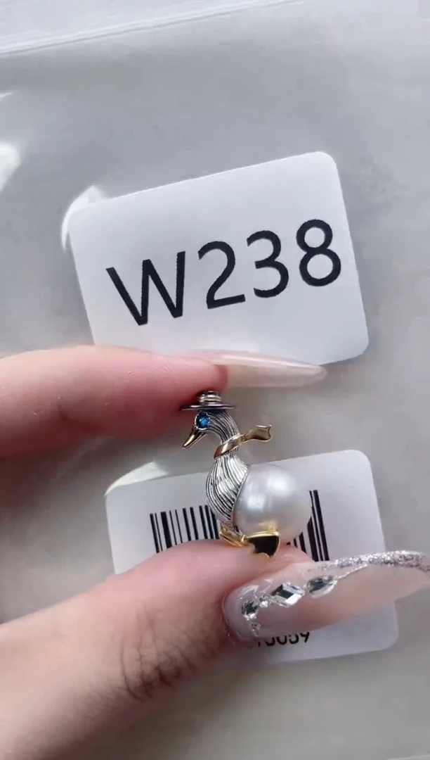 银S925镶嵌海水珍珠吊坠W238