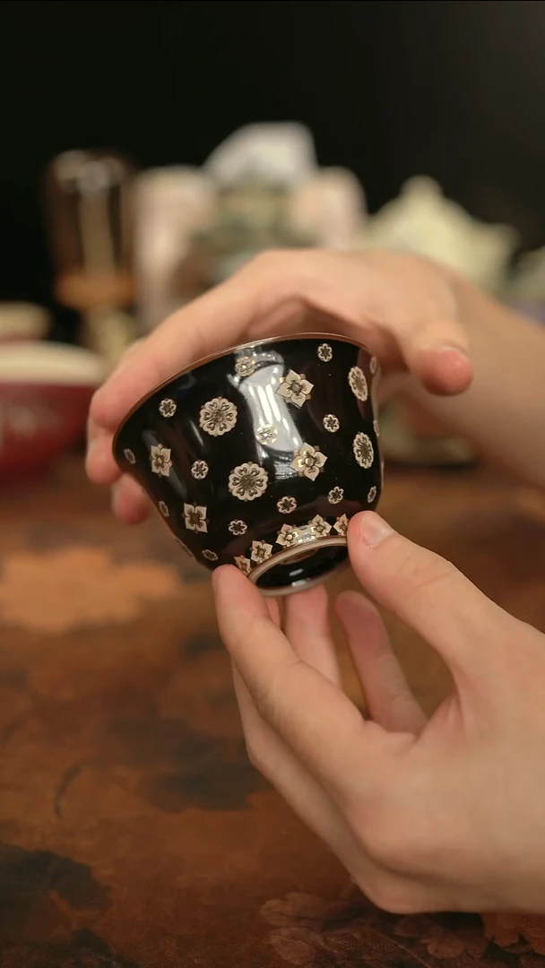 摩吉陶陶闪拍链接 宝相花杯