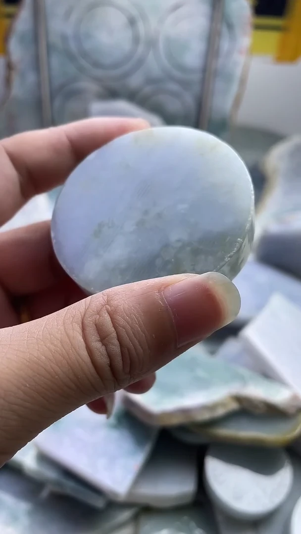 翡翠挂件未镶嵌翡翠569