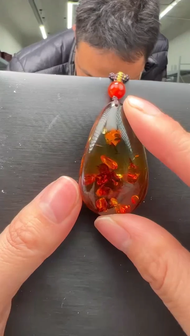 琥珀颈饰未镶嵌吊坠