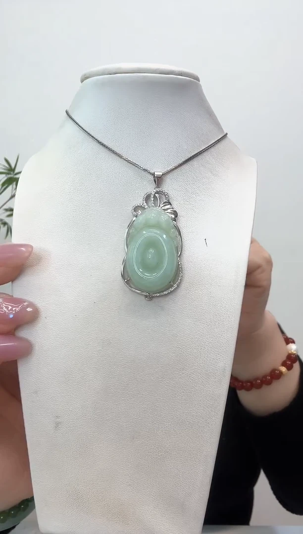 【闪购商品】翡翠吊坠(赠链)银S925镶嵌福贝