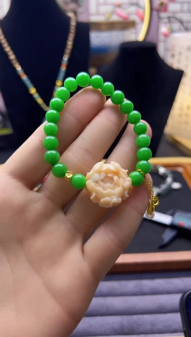 【闪购商品】翡翠耳饰14K金镶嵌S70