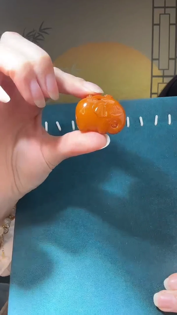 【闪购商品】琥珀裸石未镶嵌A0383天然蜜蜡绑绳