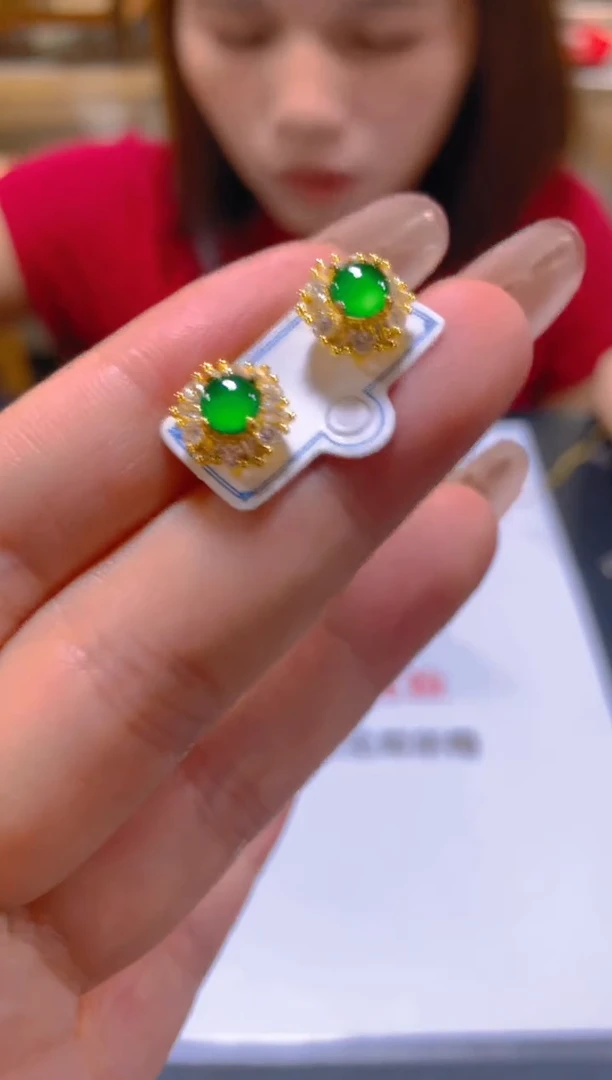 未镶嵌翡翠耳饰多样性发一
