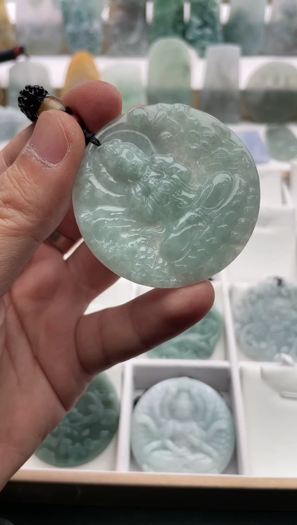 【闪购商品】翡翠颈饰未镶嵌..../2/11/ 186