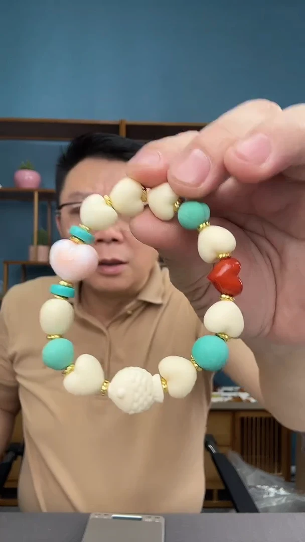 未镶嵌琥珀裸石要****?17（有瑕介意勿拍）