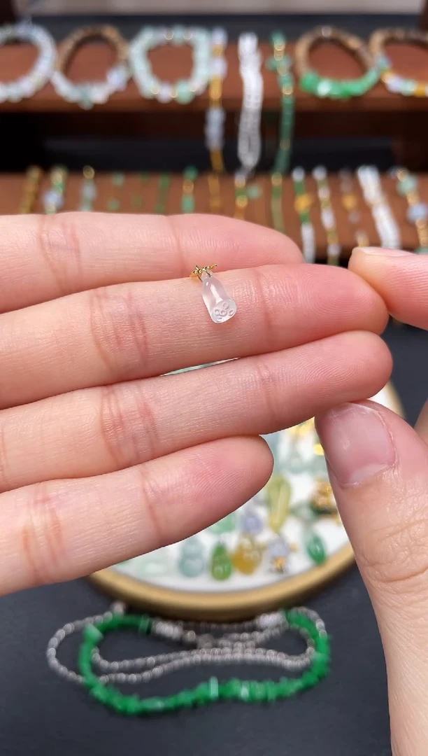 【闪购商品】翡翠吊坠(不含链)18K金镶嵌一个  JK326