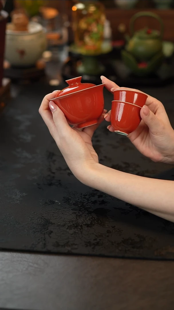 1故宫红-福灵盖碗+*2故宫红-素简茶杯（无描金）