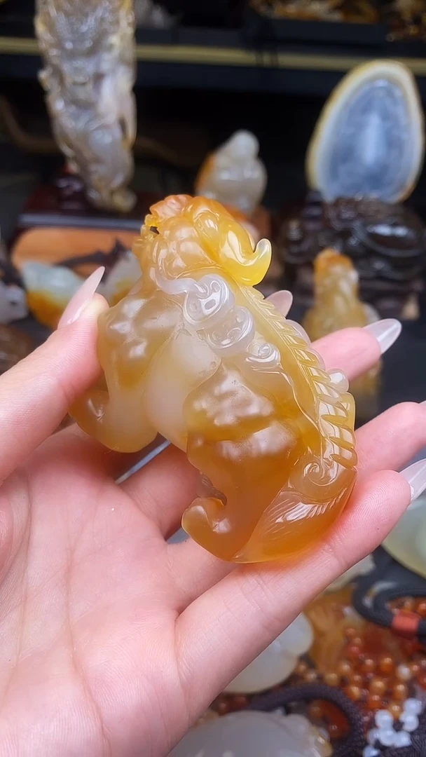 玛瑙/玉髓颈饰未镶嵌E****?DD