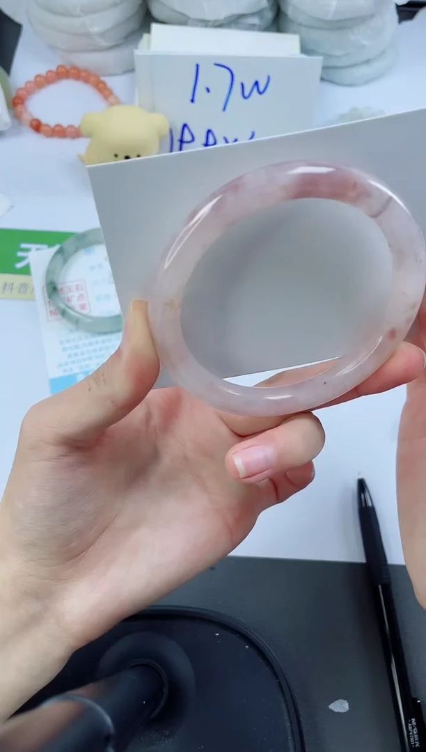 【闪购商品】石英质玉手镯未镶嵌81-60.5