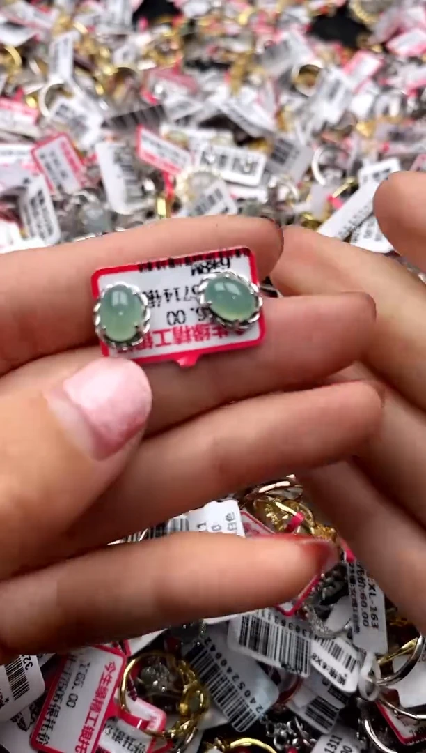 【闪购商品】翡翠戒指银S925镶嵌4444444     3
