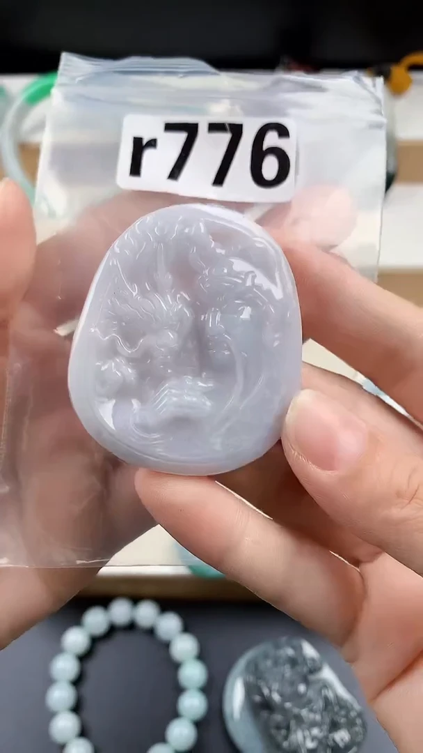 颈饰未镶嵌翡翠天然翡翠吊坠挂件