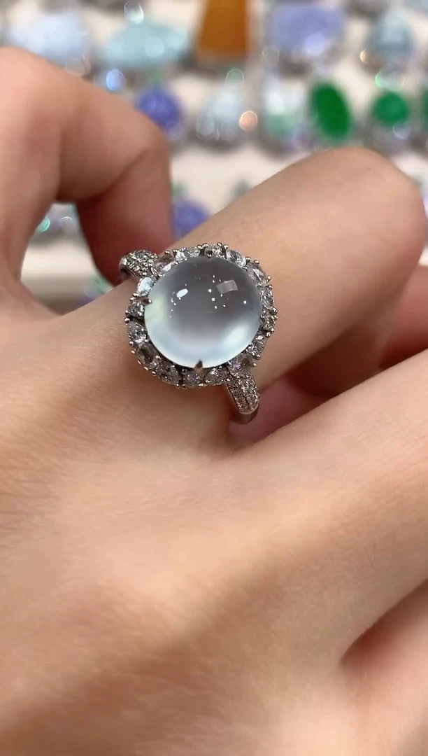 18K金镶嵌戒指翡翠q37