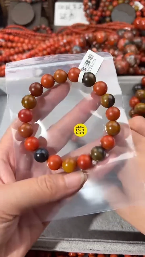 南红玛瑙手串未镶嵌111+