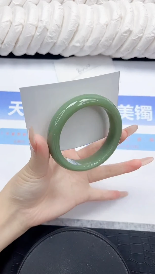 未镶嵌手镯石英质玉77-55