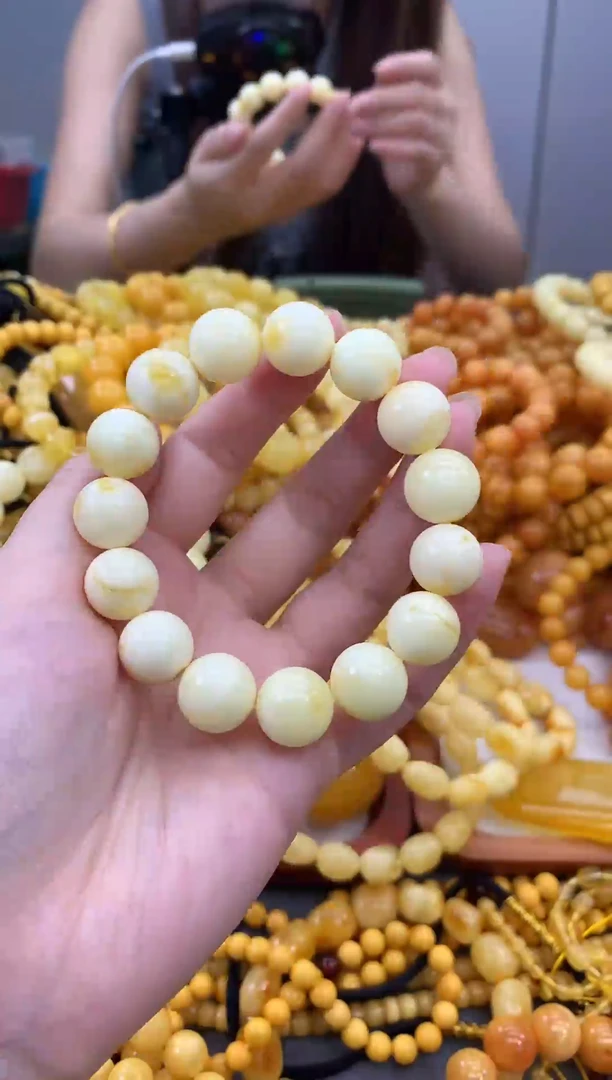 裸石蜜蜡未镶嵌手串