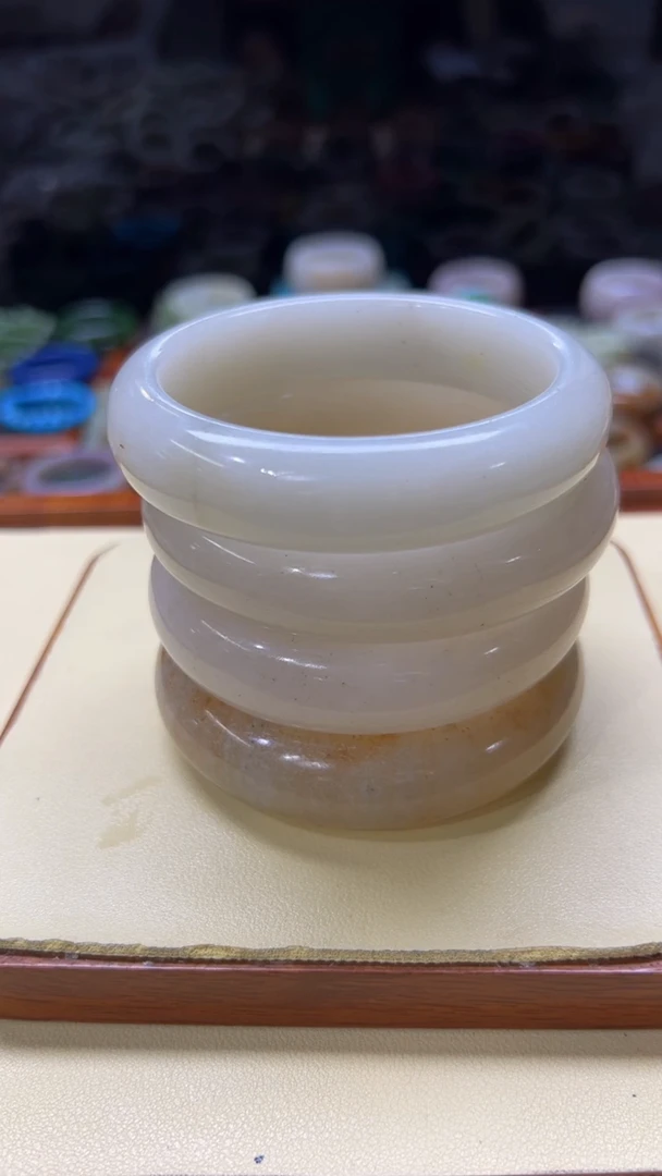 未镶嵌手镯石英质玉释*166