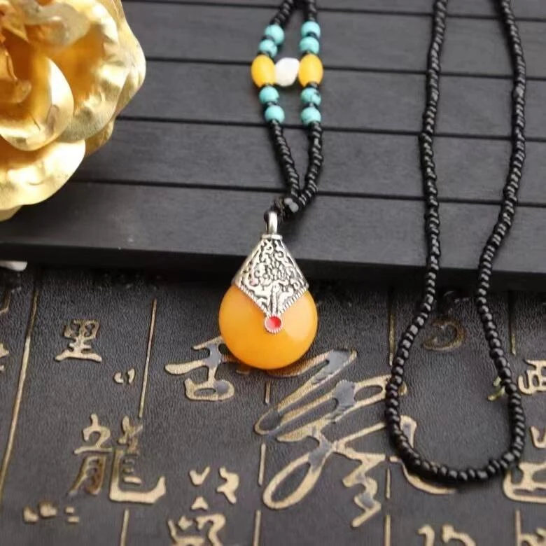 简约黄水滴创意饰品