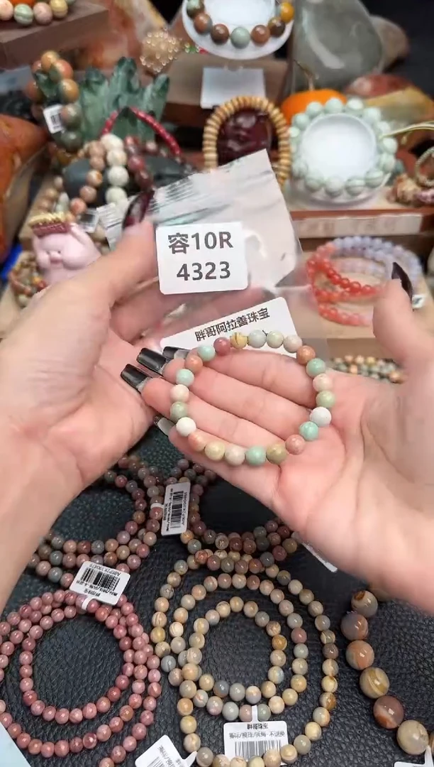 【闪购商品】石英质玉手链未镶嵌10R4323