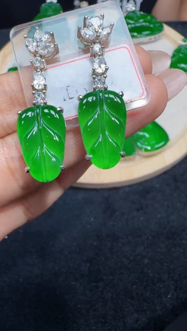 未镶嵌定制翡翠翡翠耳环176