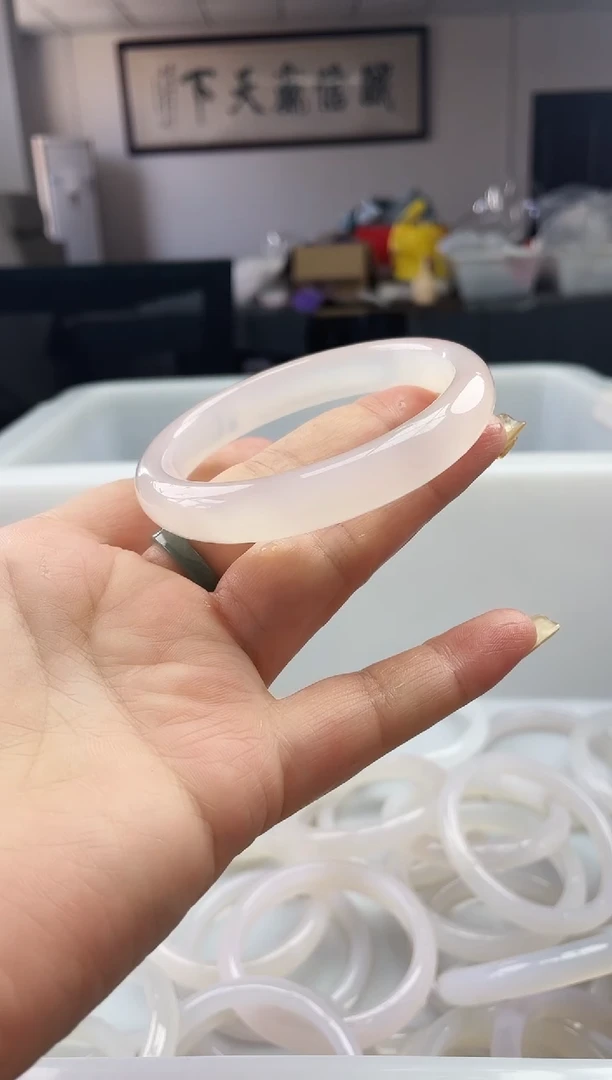 合金白玉髓镯子玛瑙/玉髓崔****食崔杨王记62