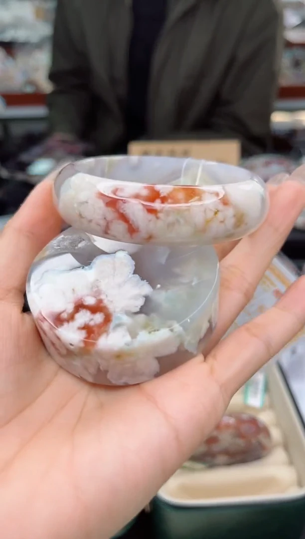 【闪购商品】石英质玉手镯未镶嵌61圈口（赠品镯心）6571516