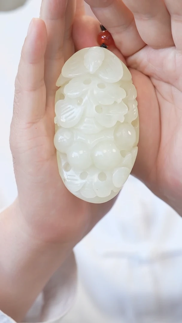 【闪购商品】蛇纹石玉手把未镶嵌福瓜