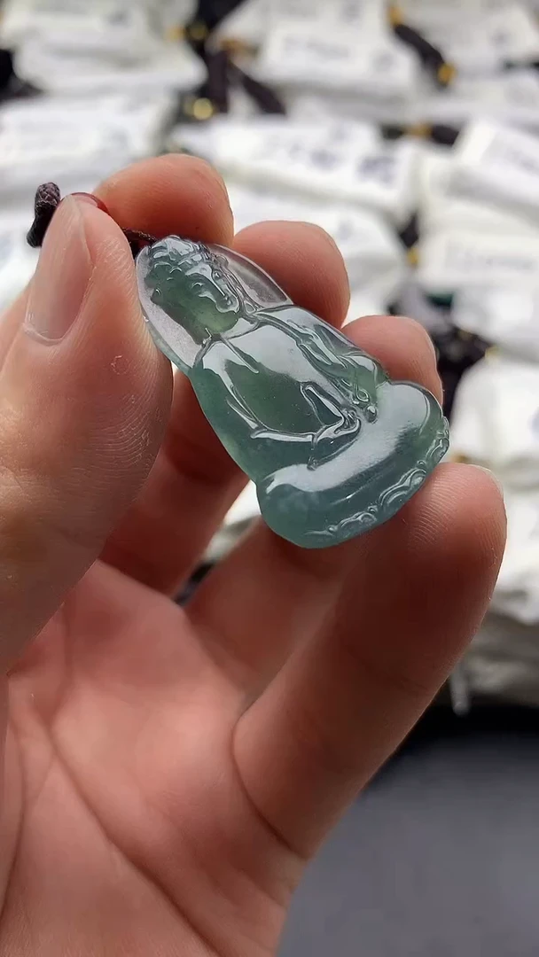 【闪购商品】翡翠颈饰未镶嵌55555555555