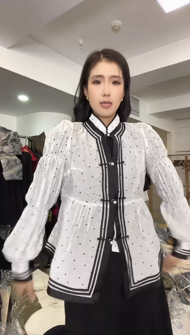 M码     110斤  防晒